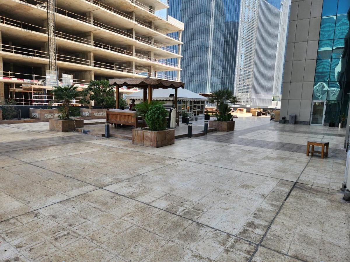 Furnished Studio Apartment Near Business Bay Metro Station Dubai Exterior foto