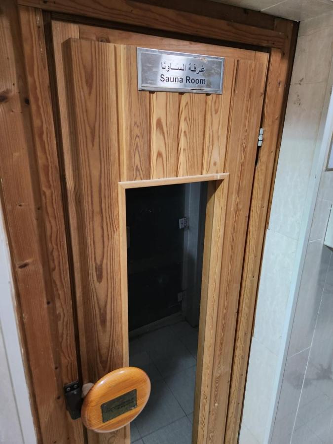 Furnished Studio Apartment Near Business Bay Metro Station Dubai Exterior foto
