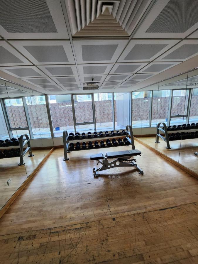 Furnished Studio Apartment Near Business Bay Metro Station Dubai Exterior foto